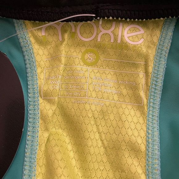 Moxie Cycling Bolero - Picture 9 of 13